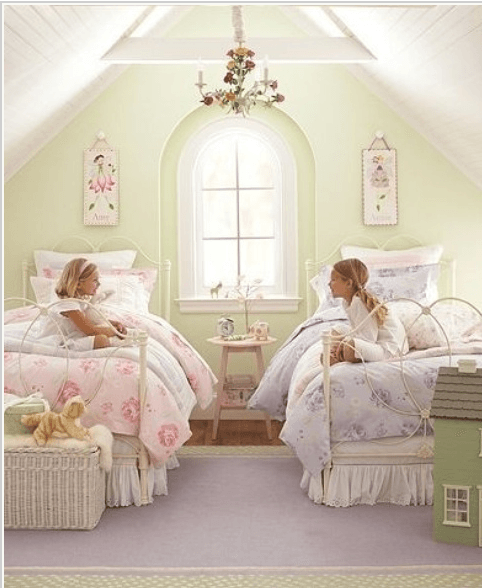 Twin girls bedroom in loft